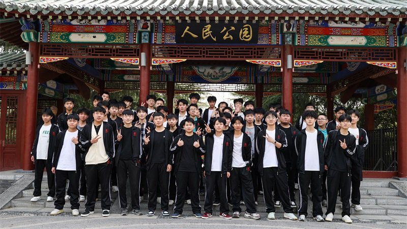 【2025年】鄭州商專(zhuān)學(xué)生春